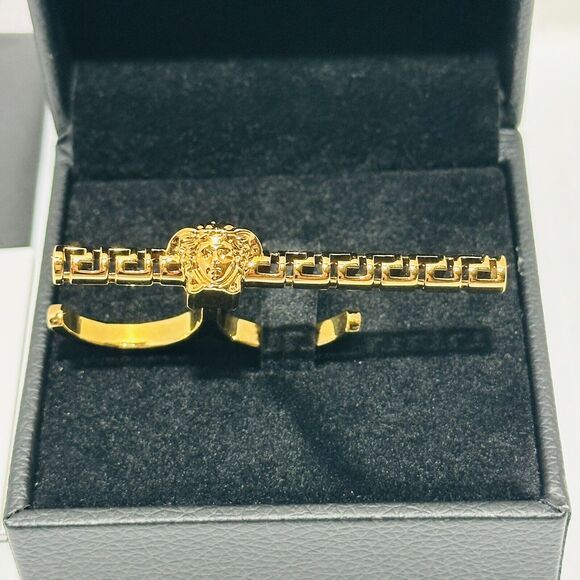 NIB Versace Double Ring Size XL Medusa Greca Engraved Gold Tone $450 - Picture 7 of 11